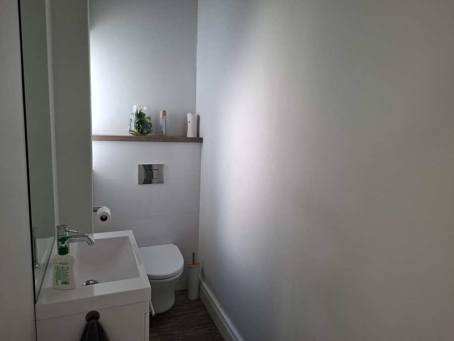To Let 3 Bedroom Property for Rent in Croydon Vineyard Estate Western Cape